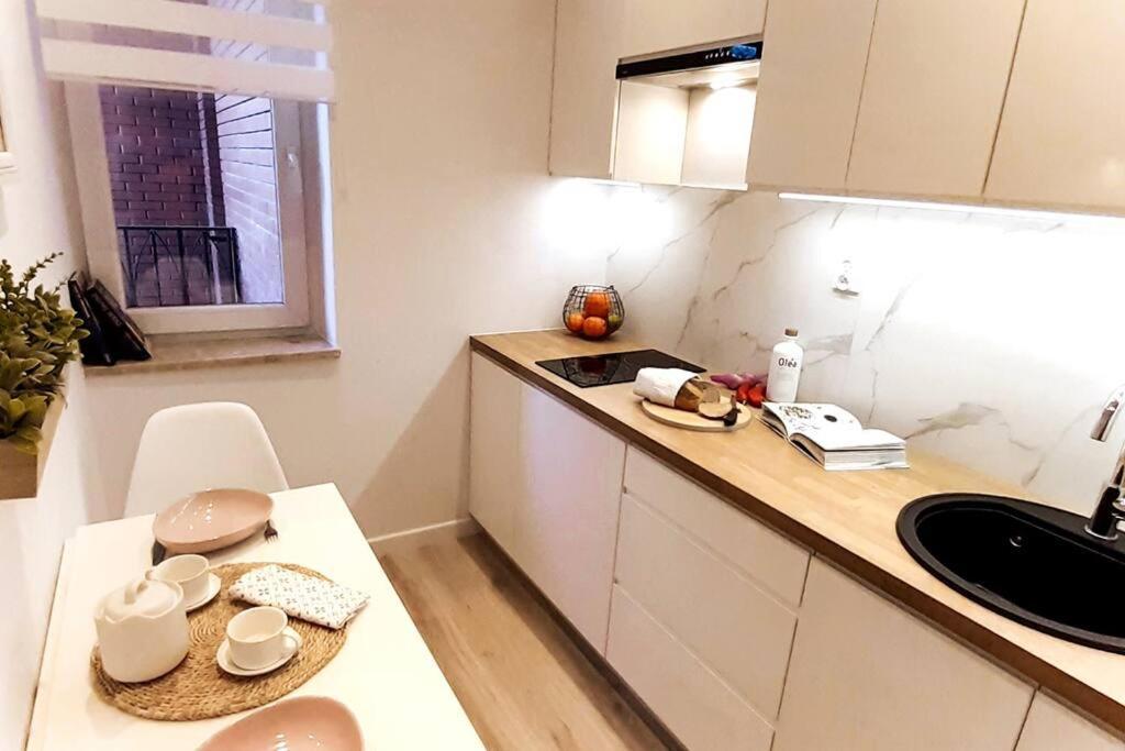 Rondo Onz Metro, Krochmalna 32A Street 바르샤바 외부 사진